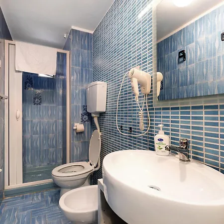 アパート Tiffany フィナーレ・リーグレ