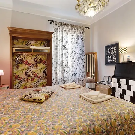 Tiffany Apartment *
